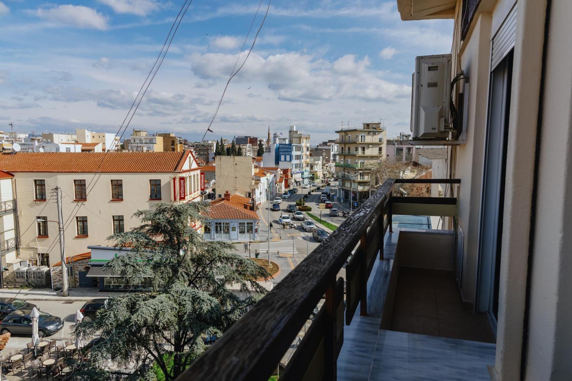 Cozy Studio In The Heart Of City Komotiní Exterior foto